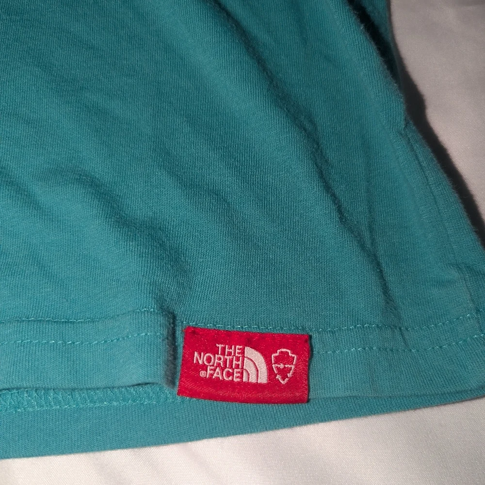 North Face Men's‎ XL Green 'Male Earth Cool Again' Long Sleeve Graphic T-shirt